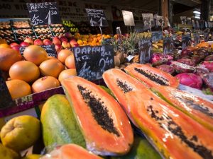 Mamão – História, receitas e benefícios da fruta para saúde